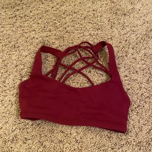 red lululemon sports bra